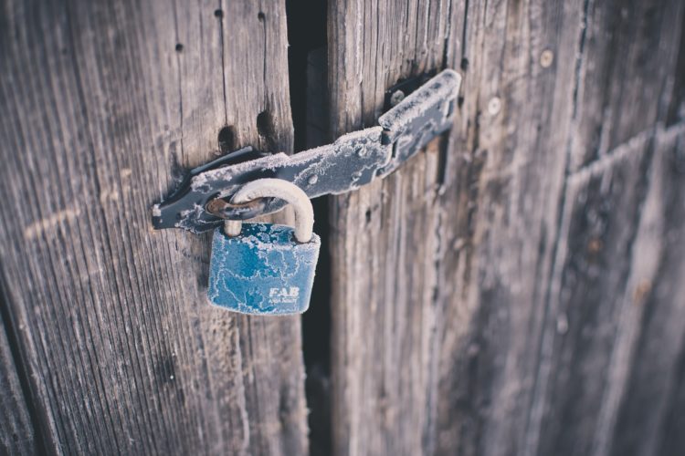 Porte claquée, un véritable casse-tête !