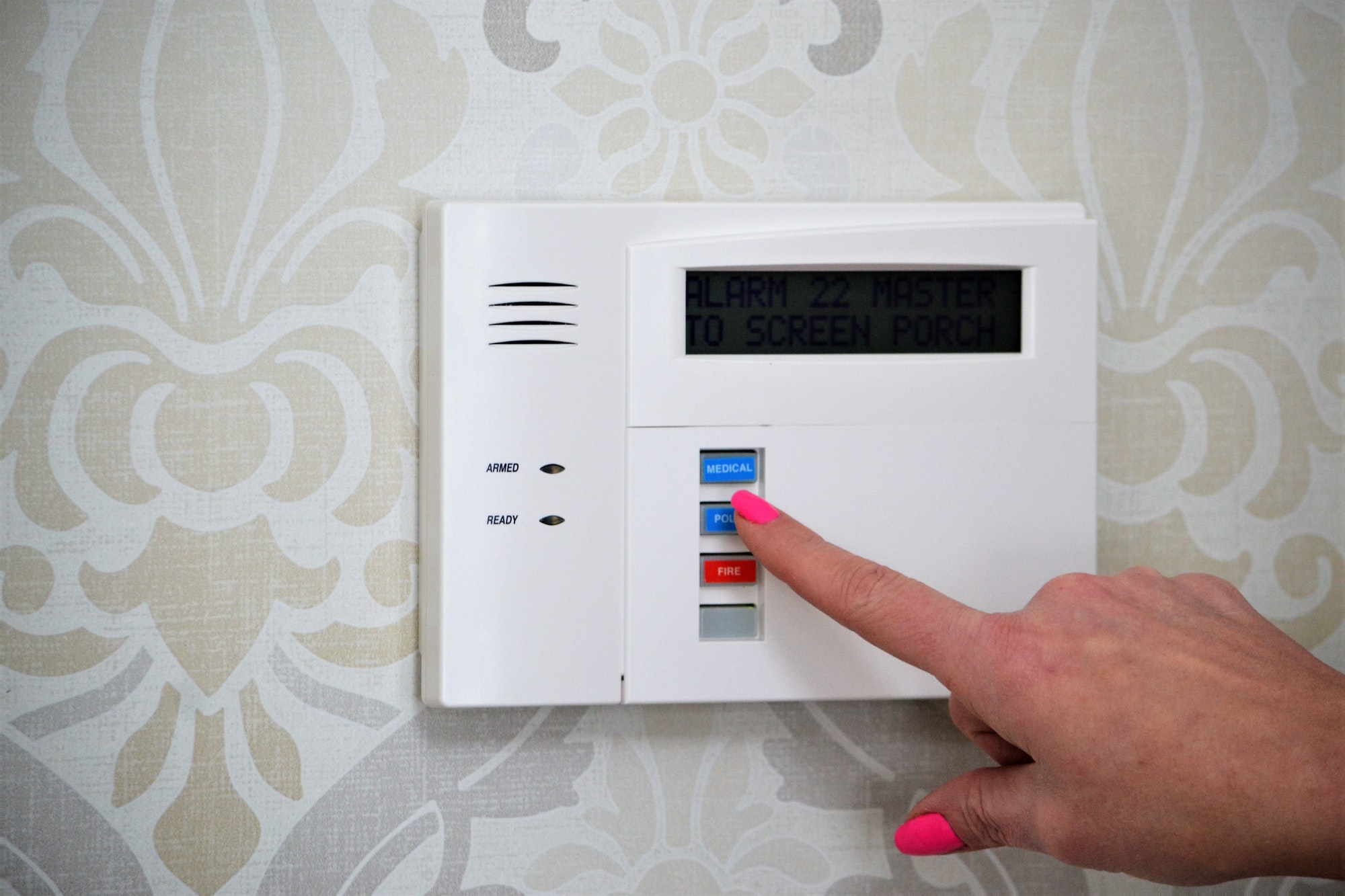 Comment Installer Un Système D’alarme ? • Sur Le Toit